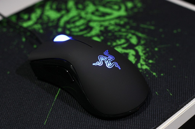 коврик для мышей Razer