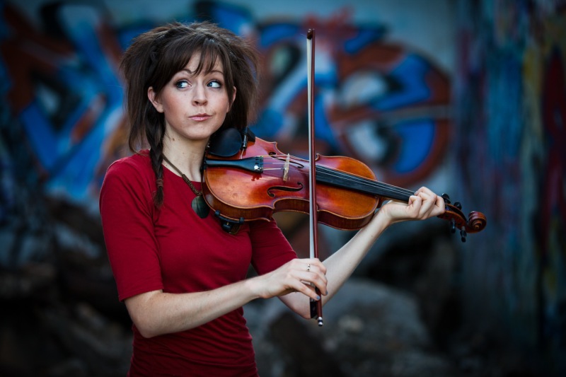 Lindsey Stirling показала всем, как нужно играть на скрипке