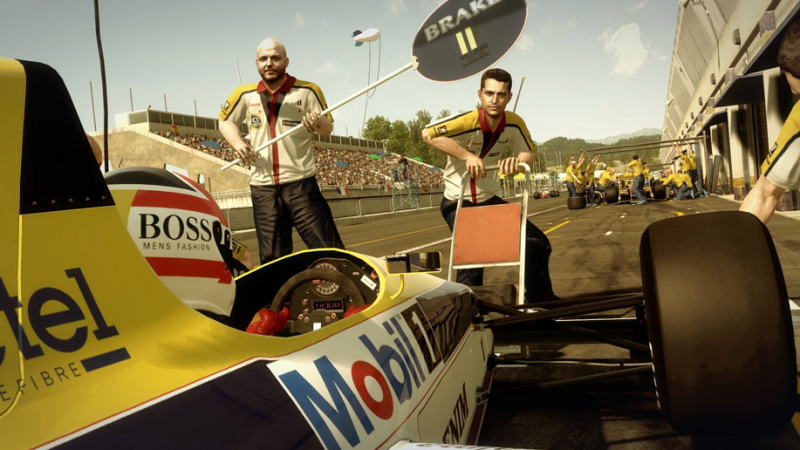 F1_2013_Classics_80s_Estoril_PitStop