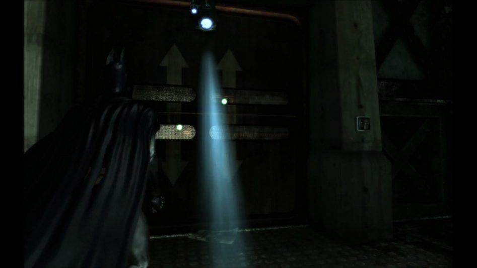 Batman: Arkham Asylum – Дверь в тюремный блок открывается только после подгрузки локации.